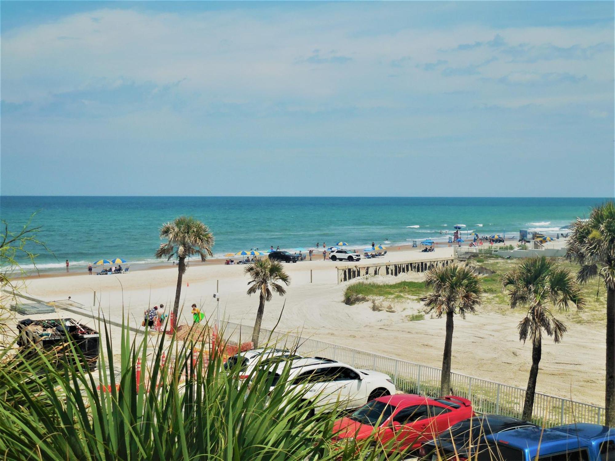 Beachside Bliss Ocean Views & Endless Fun Daytona Beach! 외부 사진
