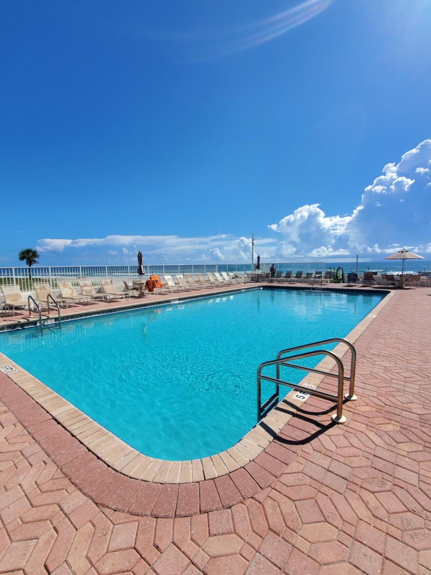 Beachside Bliss Ocean Views & Endless Fun Daytona Beach! 외부 사진
